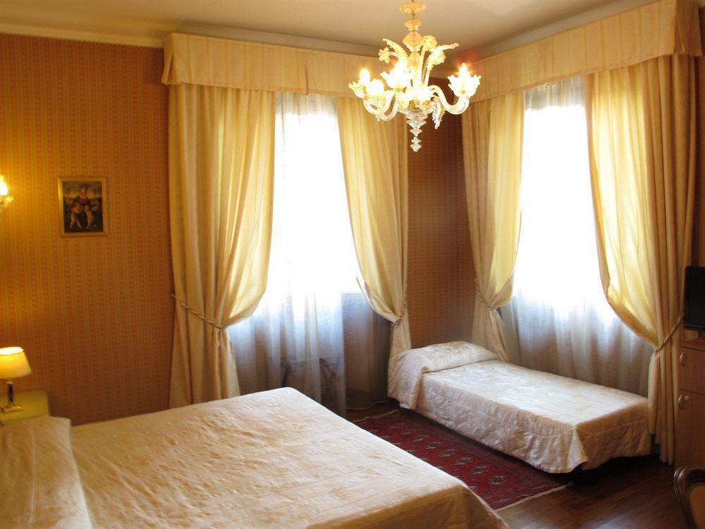 C-Hotels De Rose Palace Florence Luaran gambar