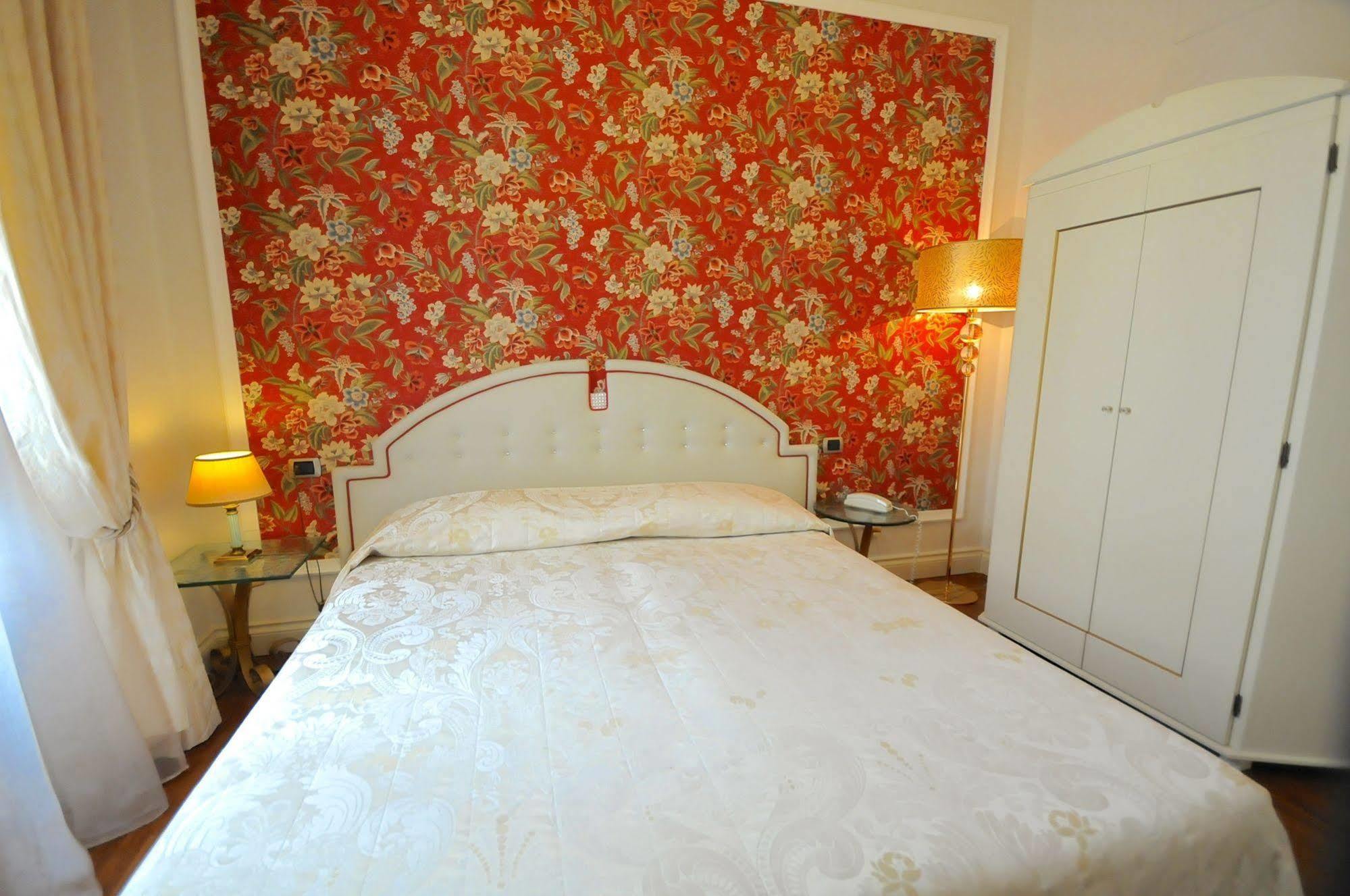 C-Hotels De Rose Palace Florence Luaran gambar