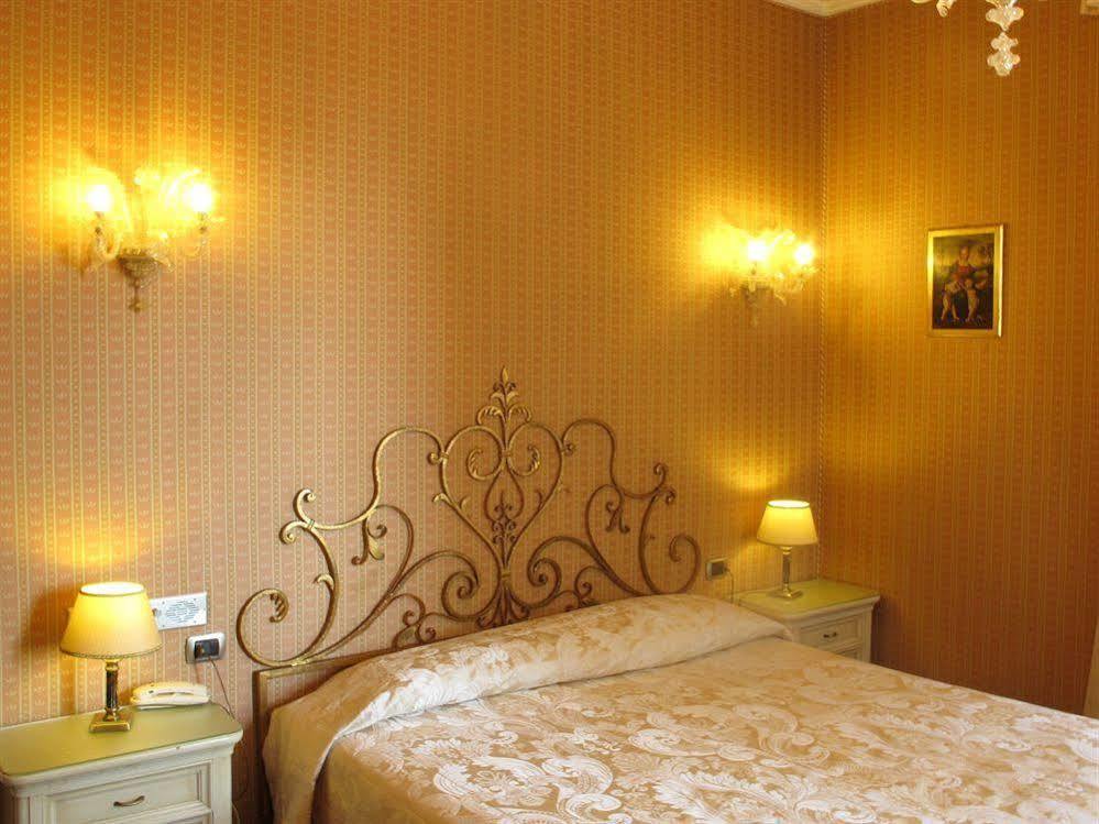 C-Hotels De Rose Palace Florence Luaran gambar